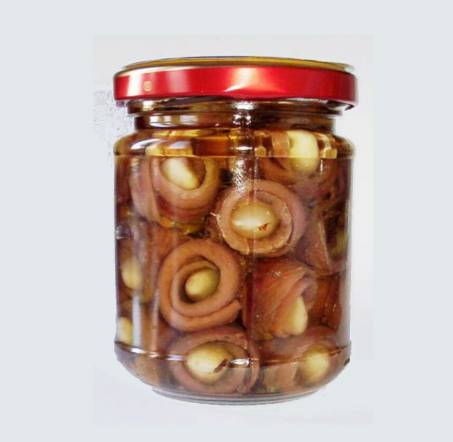 acciughe con mandorle
